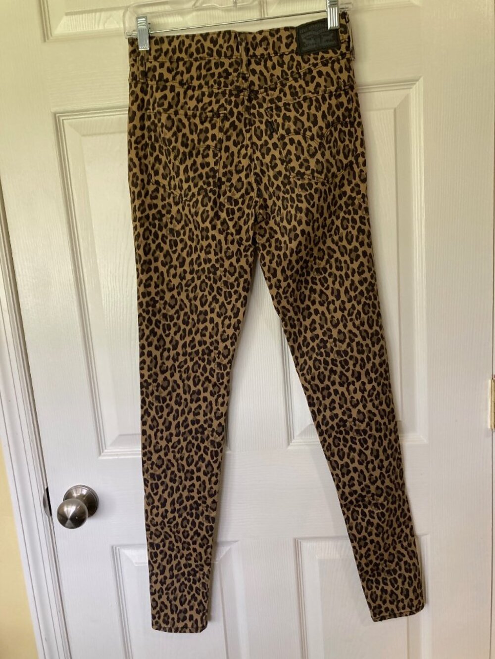 Levi's Womens 720 High Rise Super Skinny Jeans Cheetah W26 Black Label Mob Wife - Picture 5 of 5